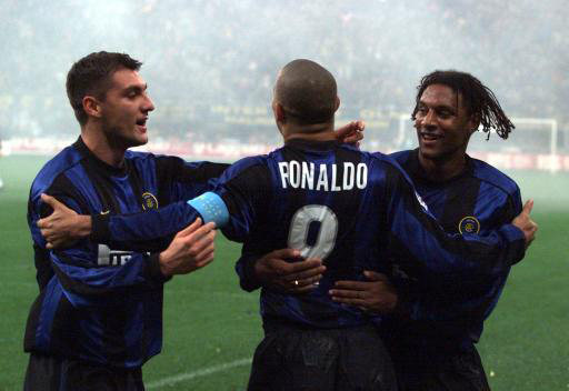 With Vieri and Ronaldo. The Brasilian Ronaldo was extraordinary, he was from another planet ! A mixture of incredibile talent, technique and speed. And he is a very kind and humble man